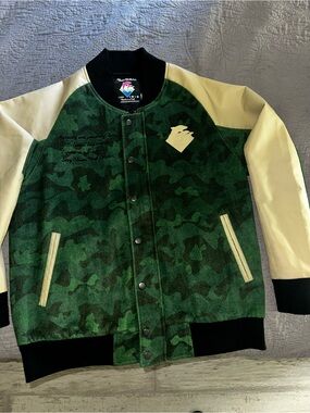 Pink Dolphin Green Camo Jacket Size Large Men’s